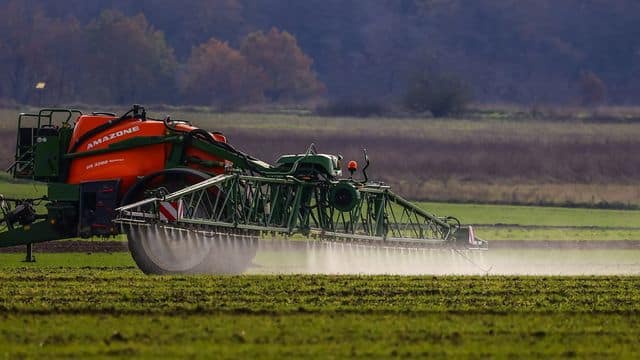 Plan Ecophyto : le gouvernement maintient l’objectif de baisse de 50 % de l’utilisation des pesticides